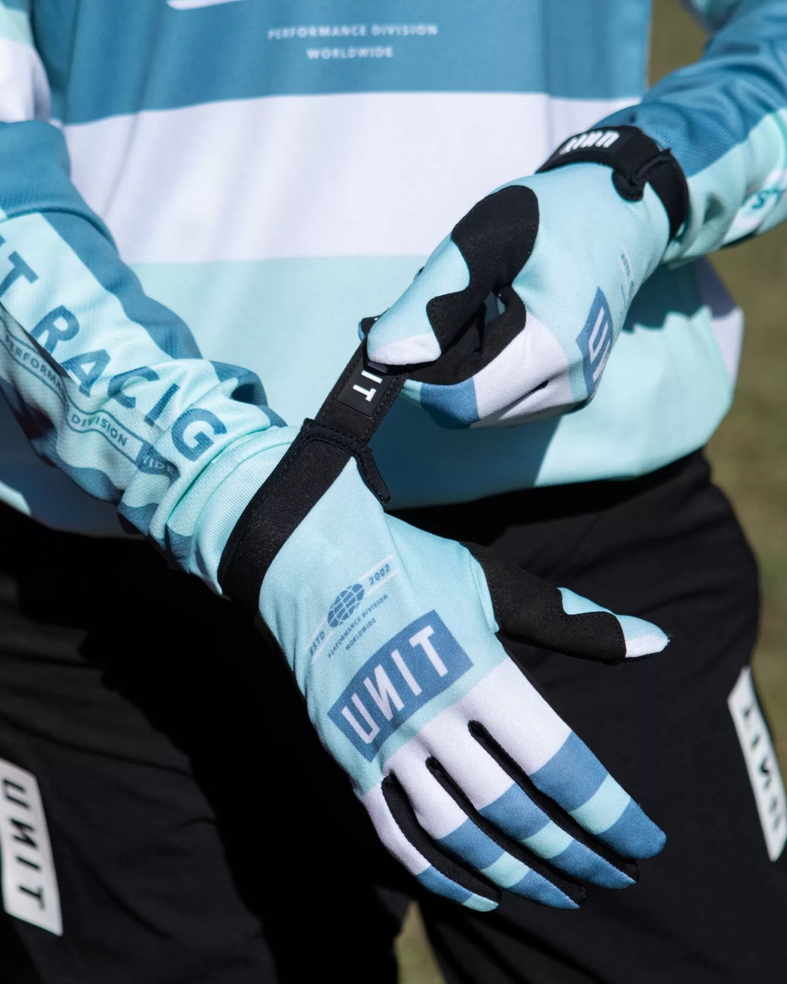 Unit Clothing UNIT Lagoon Mens Riding Gloves AQUA Best Sale